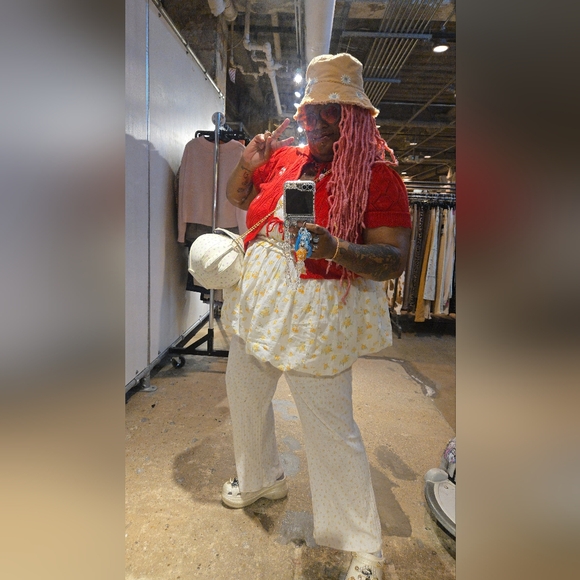 Meet your Posher, Eva - Picture 7 of 15